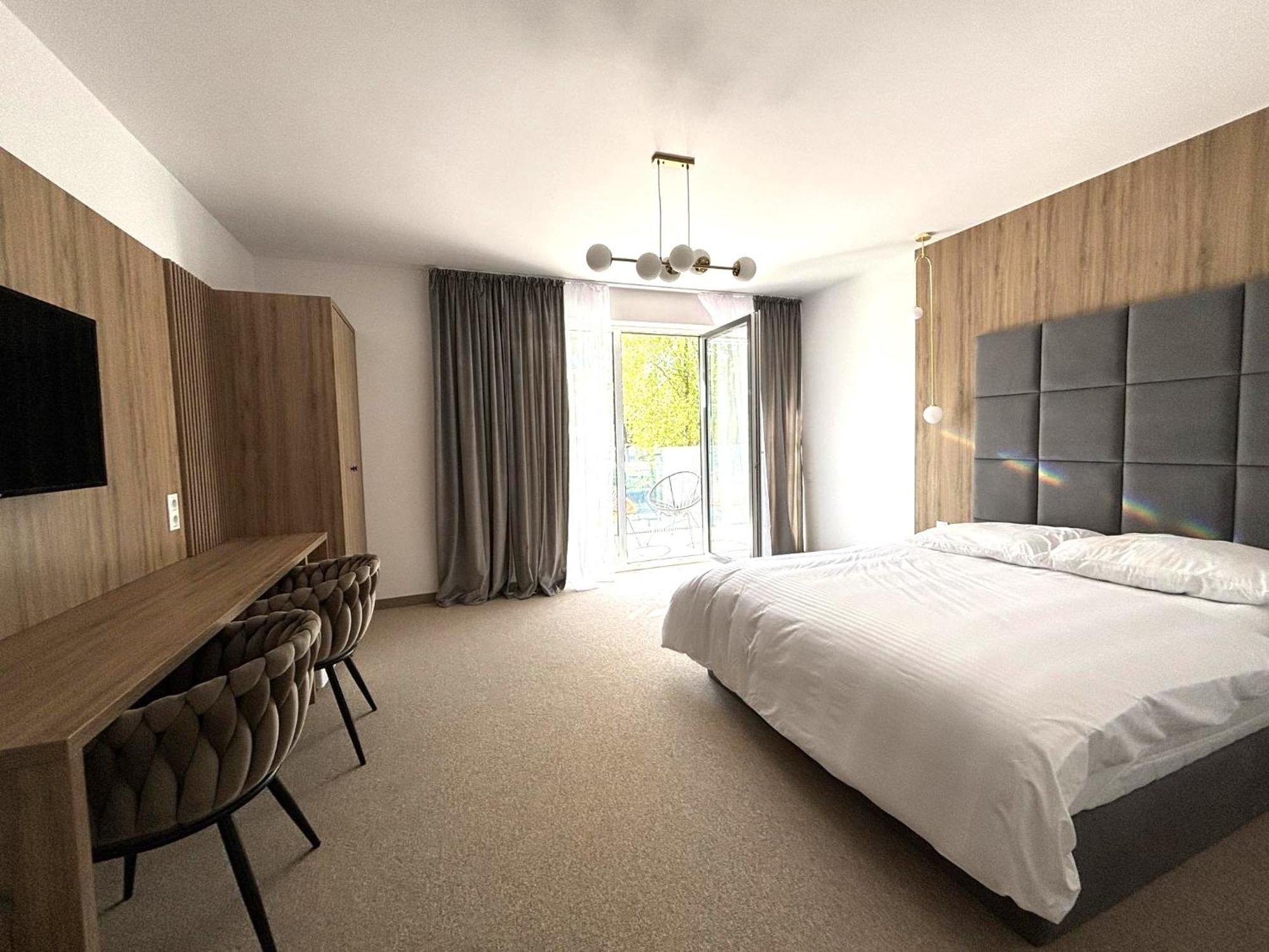 Jastrzębia Góra Resort Eden Premium מראה חיצוני תמונה